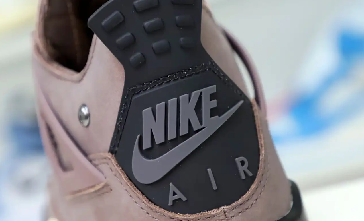 AIR JORDAN AM 4 0325